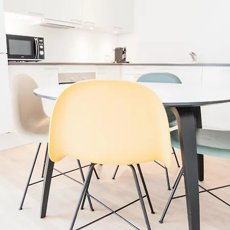 Lejlighed Spacious 1-bed W. Private Terrace